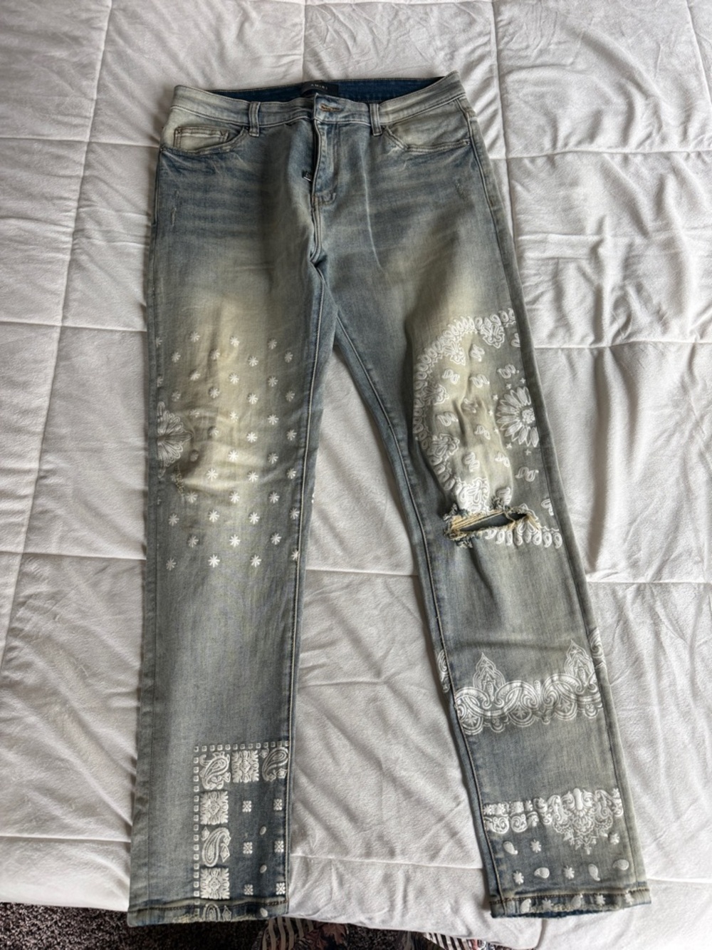 AMIRI Men's Faded Gray Jeans with White Bandana Print